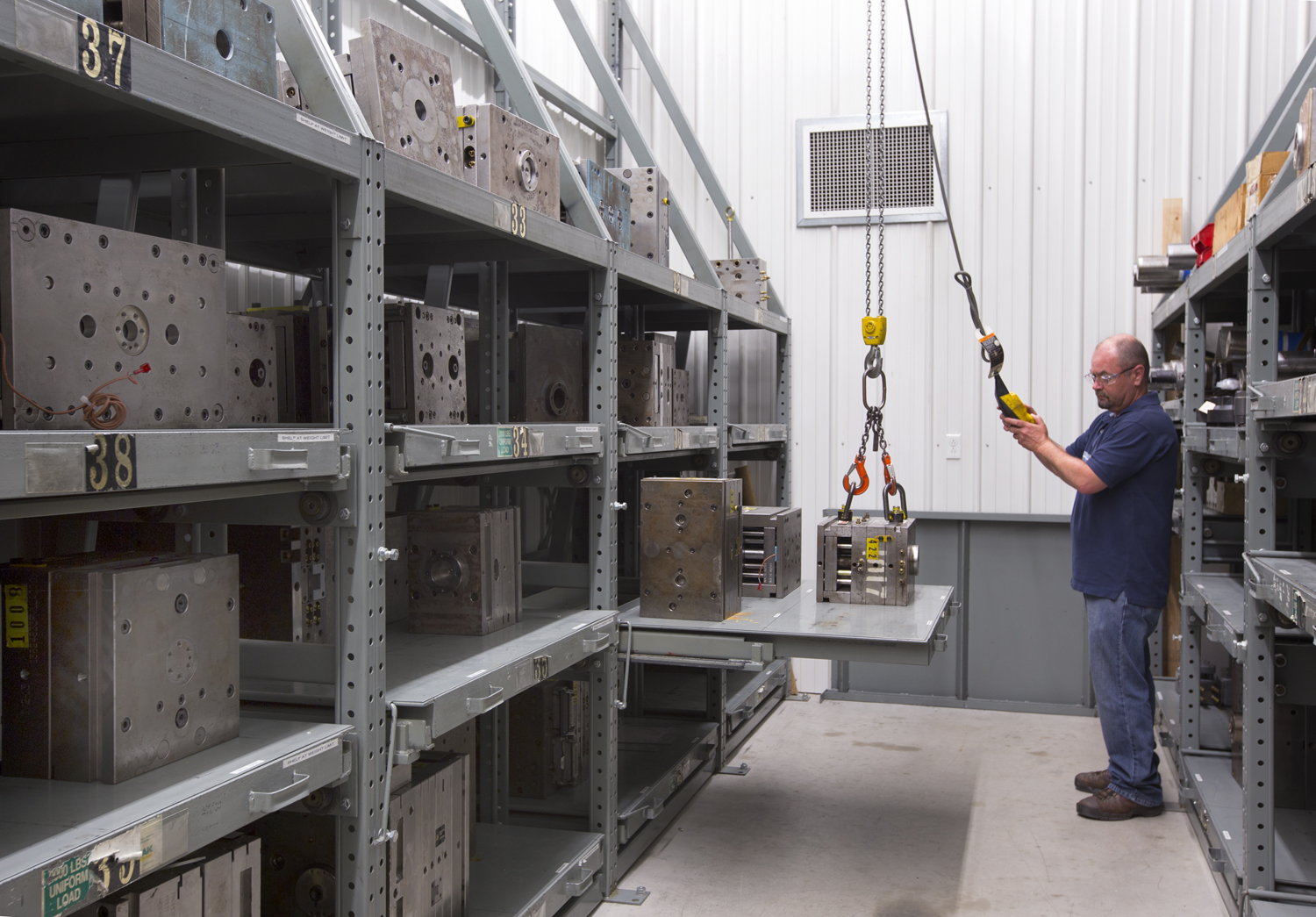 Roll-Out Shelving carries 3,000 pounds with 100% Extension