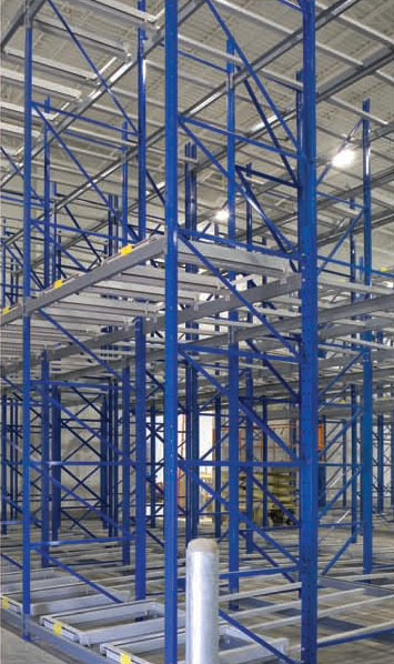 Push-back rack system at Deceuninck