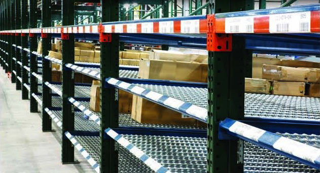 Carton-flow storage within the Crate and Barrel pick module